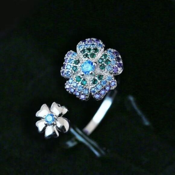 The Eternal Adjustable ring in Silver - Picture 10 of 13